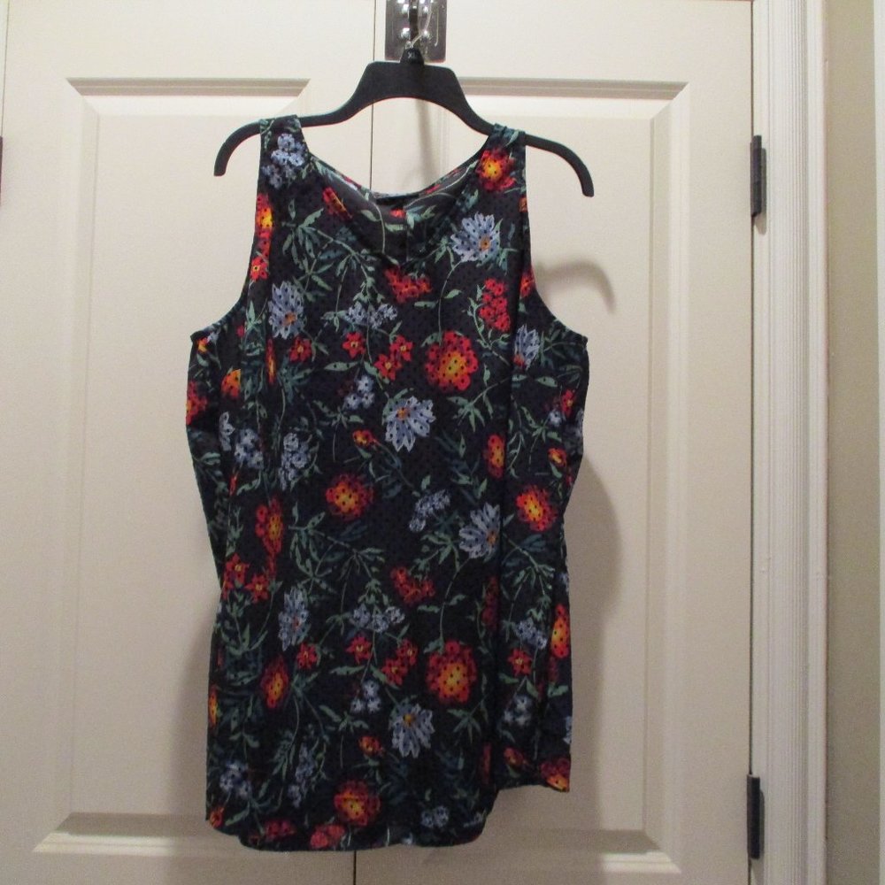 Lane Bryant sleeveless floral print top